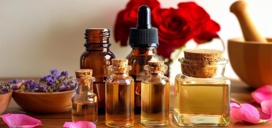 The Power of Essential Oils in Your Skin Care Routine